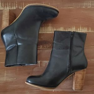 Fiore leather booties
